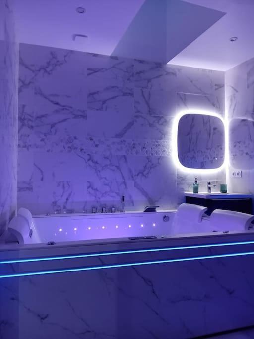 Maison Avec Jacuzzi - Louvres Proche Roissy Cdg - Paris المظهر الخارجي الصورة