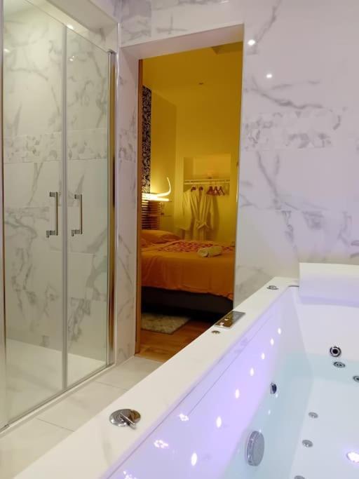 Maison Avec Jacuzzi - Louvres Proche Roissy Cdg - Paris المظهر الخارجي الصورة